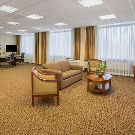 Crowne Plaza Cleveland Airport By Ihg Otel Middleburg Heights Dış mekan fotoğraf